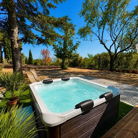 Holiday home Evasion Authentique Maison & Jardin 2km De Minerve
